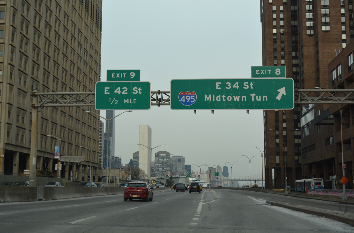 FDR Drive north at E 34th St - Manhattan, NY