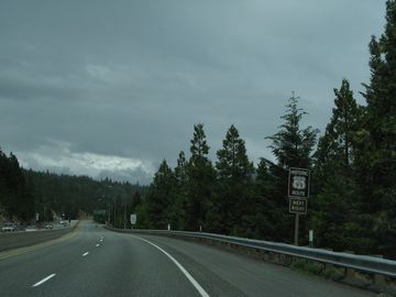 Historic U.S. 99 referenced in place of Business Loop I-5 in Dunsmuir, CA