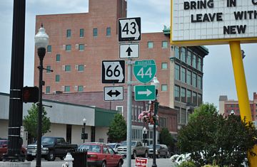 Business Loop I-44/Route 43 north at Route 66 in Joplin, MO
