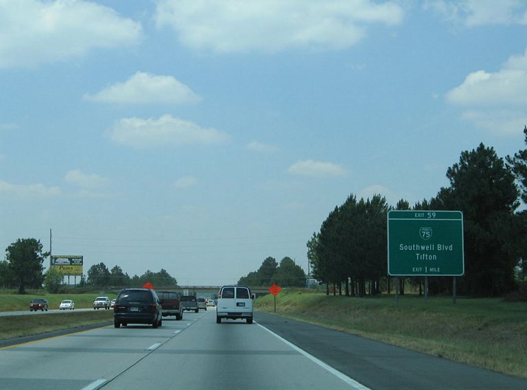 I-75 north ahead of Business Loop I-75 to Tifton, GA