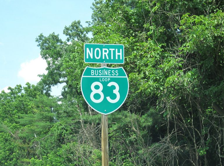 Business Loop I-83 confirming marker for the route into York, PA