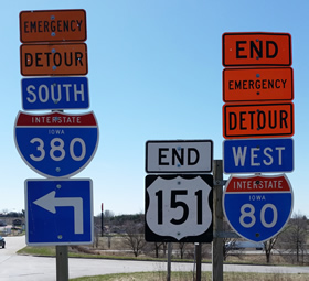 I-80/380 Emergency Detour signs in Iowa
