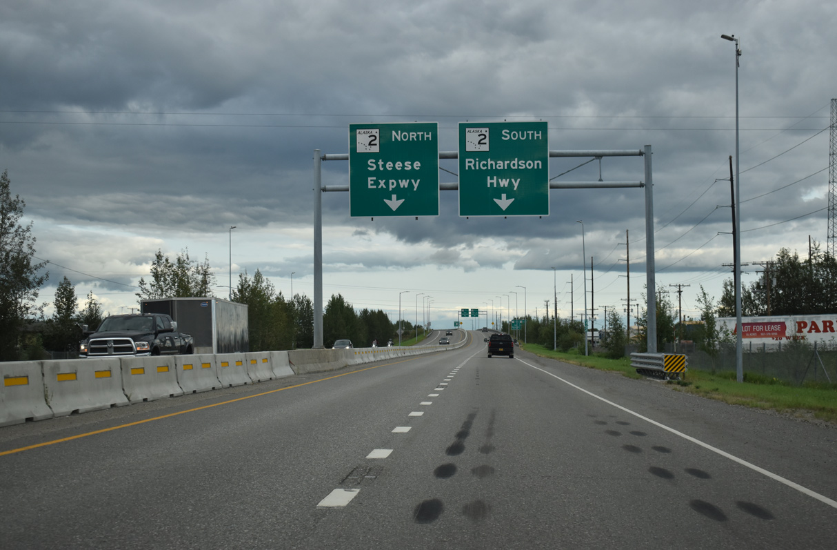 Mitchell Expwy east at Richardson Hwy in Fairbanks, Alaska