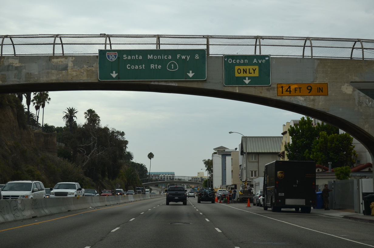 SR 1 south at Santa Monica State Beach, CA