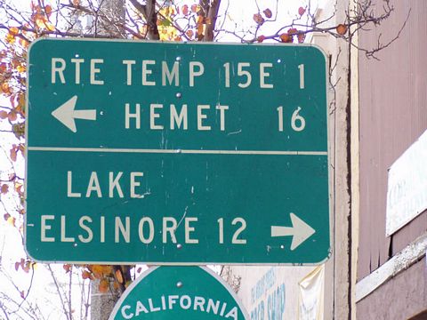 Temp I-15E sign - Perris, CA