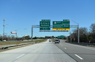 I-16 east/US 17 north split - Savannah, GA