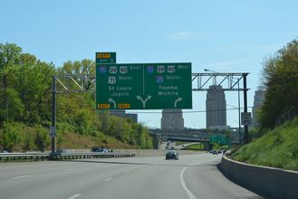 I-29/35 south at I-70 - Kansas City, MO