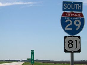 I-29/US 81 south - Pembina, ND