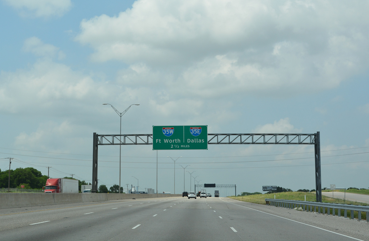 IH 35 north at IH 35E/W - Hillsboro, TX