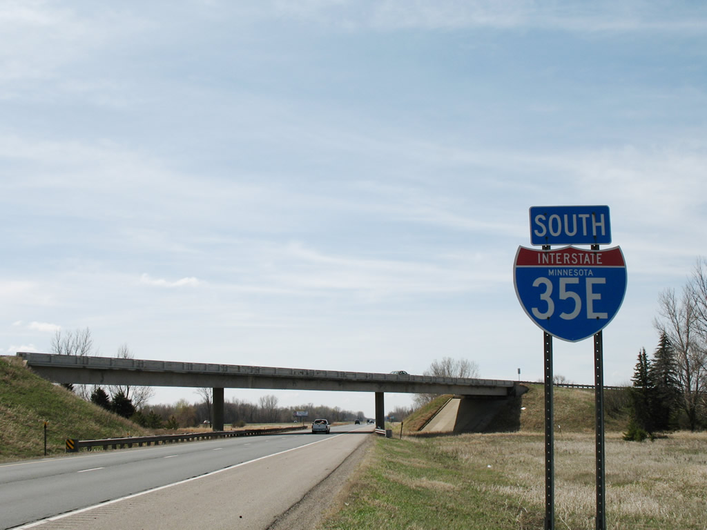 I-35E south at I-35W - Columbus, MN