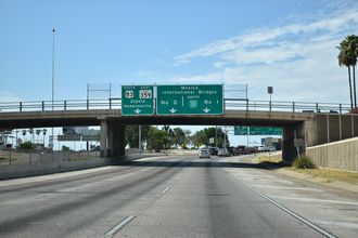 IH 35 south at Santa Ursula Ave - Laredo, TX