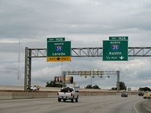 IH 37/US 281 north at IH 35 - San Antonio, TX