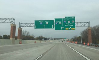I-41 north at I-43/US 141 - Howard, WI