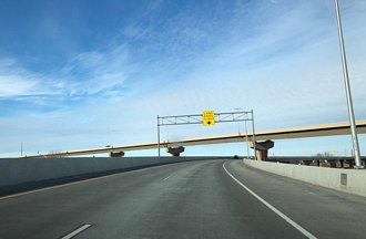 I-43 north at I-41/US 41-141 - Howard, WI