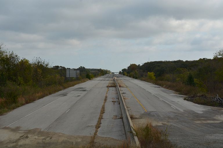 Abandoned Will Rogers Turnpike - Catoosa, OK