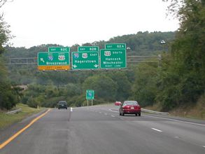 I-68/US 40 east at I-70/US 522 - Hancock, MD