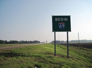 The Northbound beginning of Interstate 69 in Mississippi