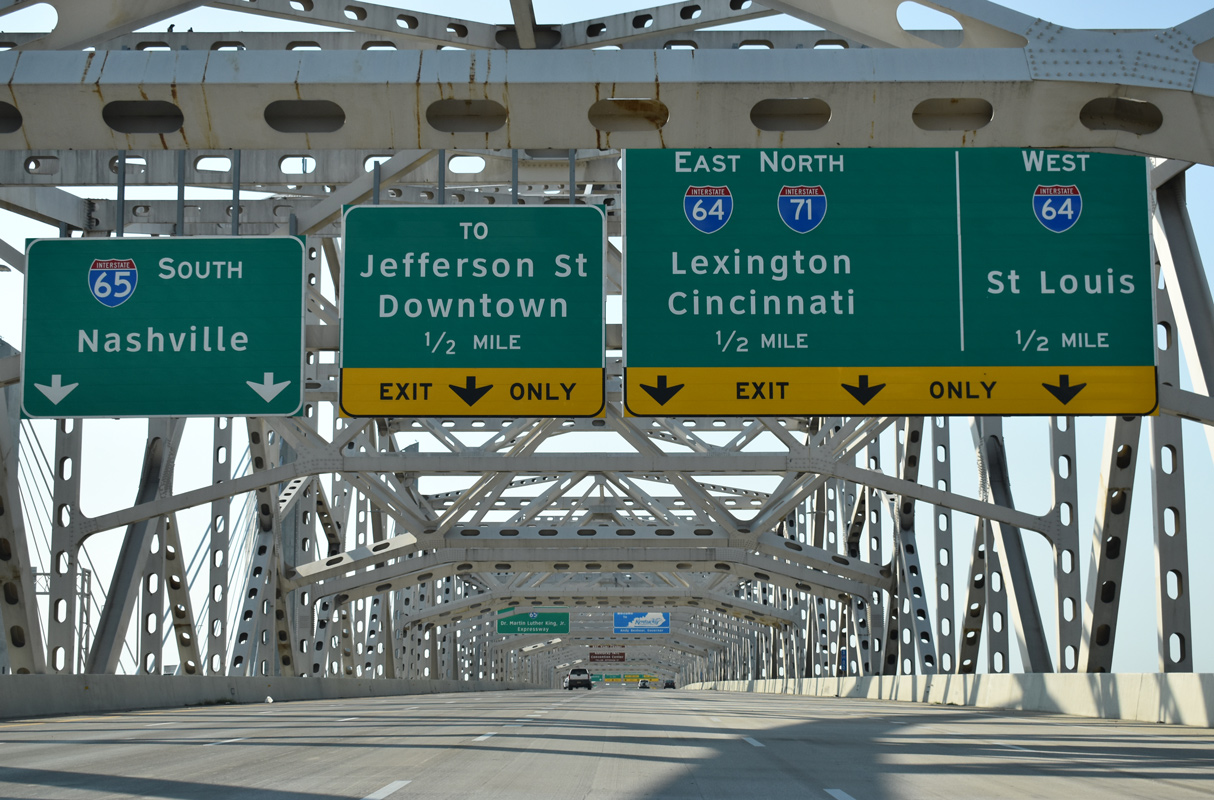 I-65 south at I-64/71 - Louisville, KY