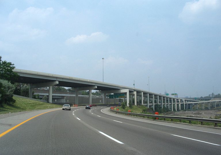 I-71 / OH 176 double deck freeway - Cleveland