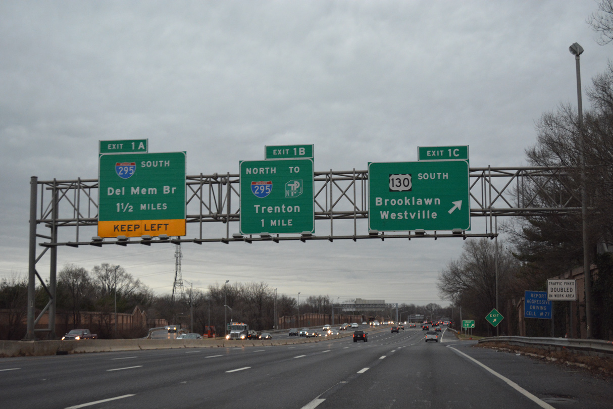 I-76 east at US 130 - Gloucester City, NJ
