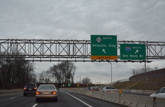 I-76 east at I-295/NJ 42 - Gloucester City