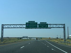 I-84/US 30 west at I-82 - Hermiston, OR