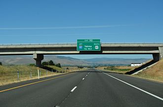 I-90 west at Interstate 82 near Ellensburg, Washington