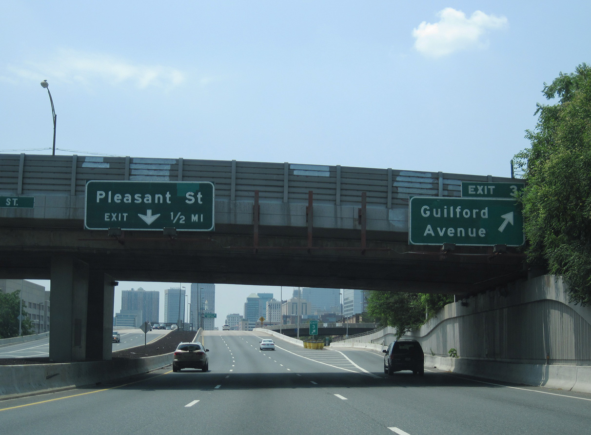 I-83 south at Guilford Av - Baltimore, MD