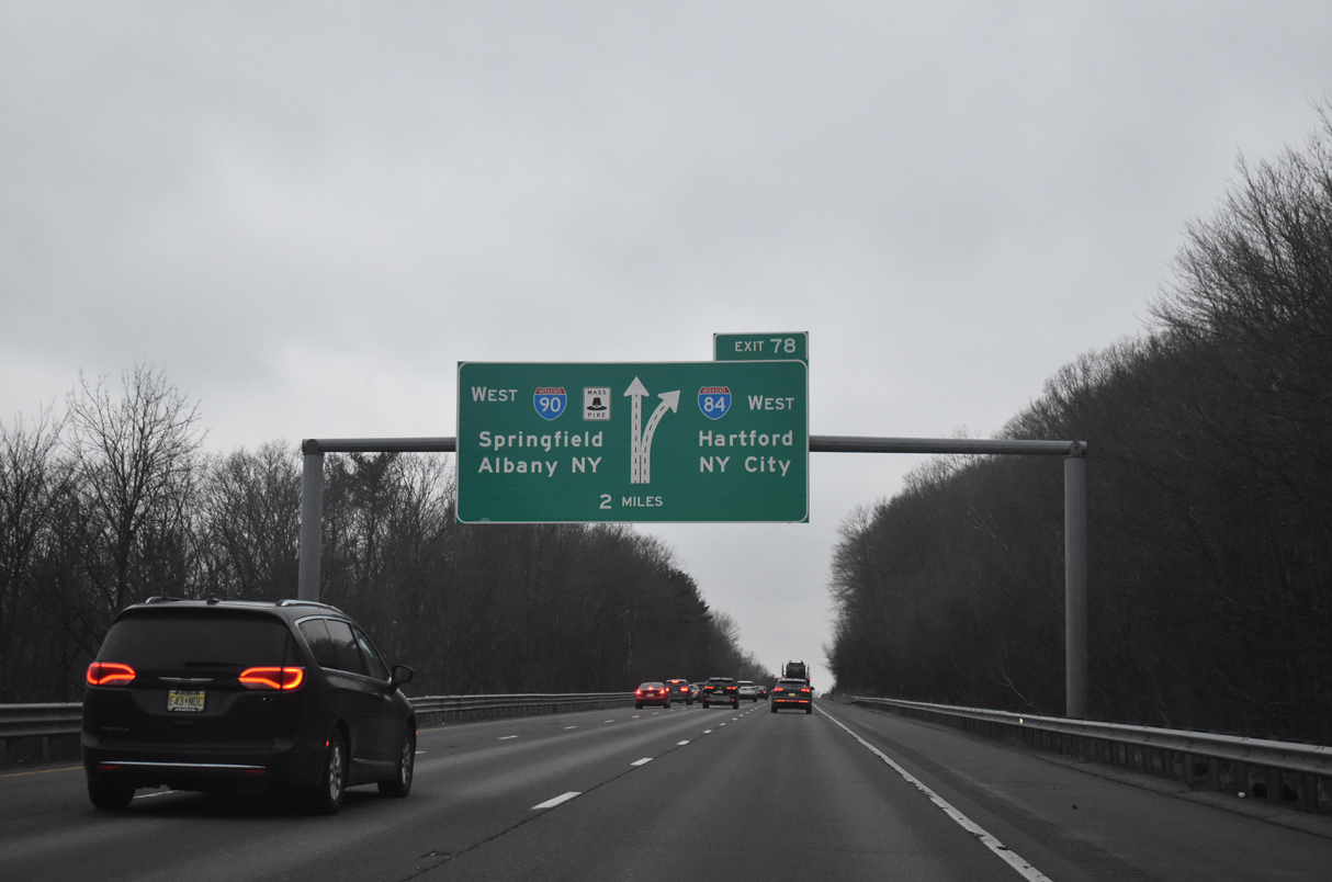 I-90/Mass Pike west at I-84 - Charlton, MA
