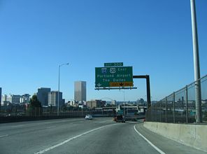 I-5 north at I-84/US 30 - Portland, OR