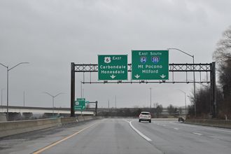 I-81 north at I-84-380/US 6 - Dunmore, PA