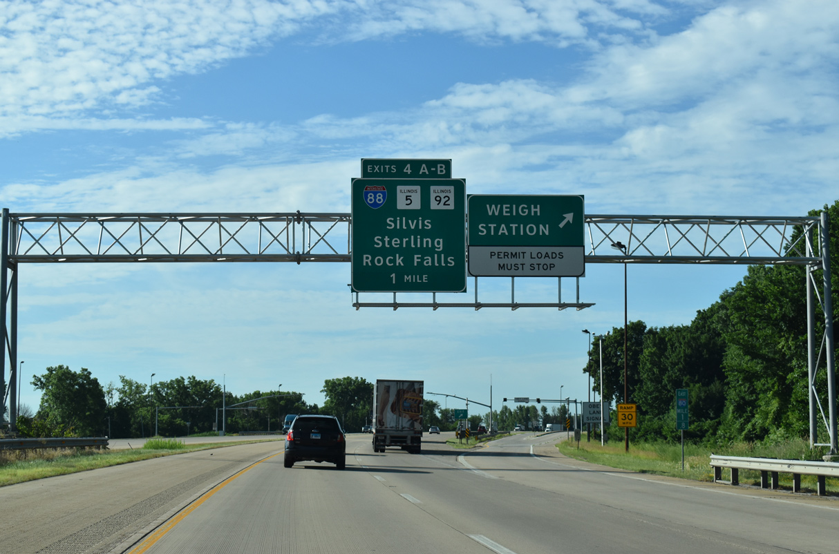 I-80 east at I-88/IL 5-92 - East Moline