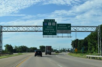 I-80 east at I-88/IL 5-92 - East Moline