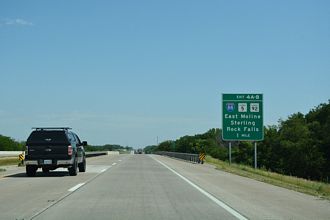 I-80 west at I-88/IL 5-92 - East Moline, IL