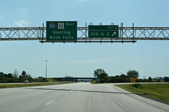 I-88/IL 92-110 east at Old IL 2 - East Moline
