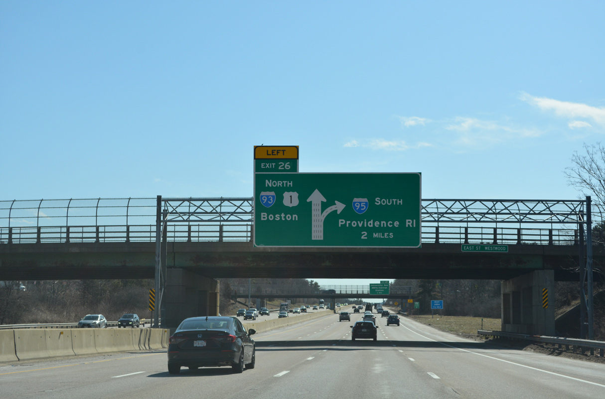 I-95 south at I-93/US 1 - Westwood, MA
