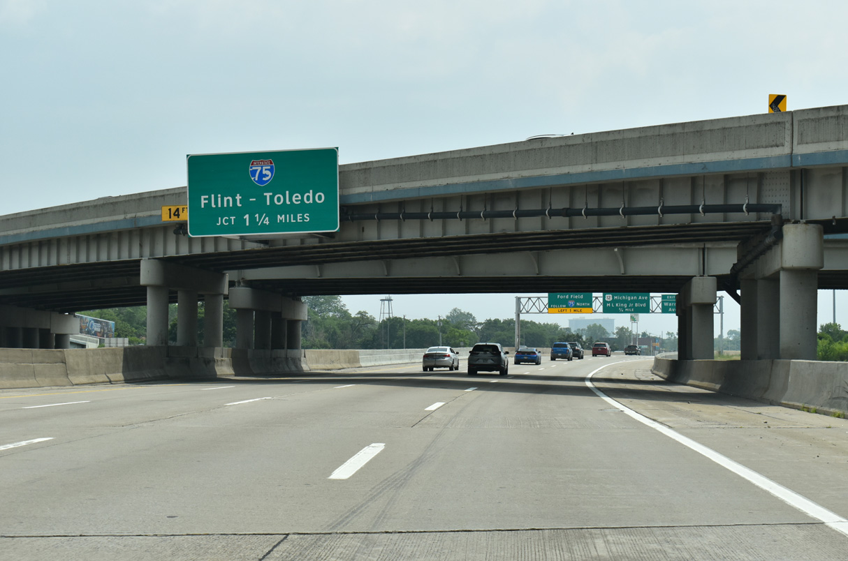 I-96 east at I-75 - Detroit, MI