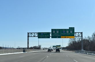 I-29 south at I-129/US 20-75 - Sioux City, IA