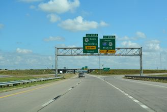 I-70/US 40 east at I-135/US 81 - Elm Creek Twp, KS