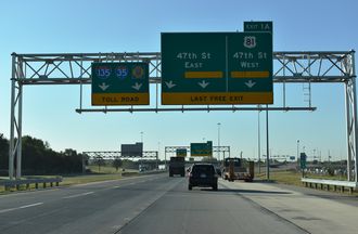 I-135/US 81 south at I-35/Kansas Tpk - Wichita