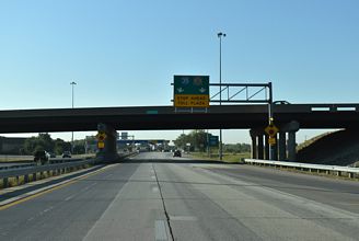 I-135 south at I-35/Kansas Tpk - Wichita