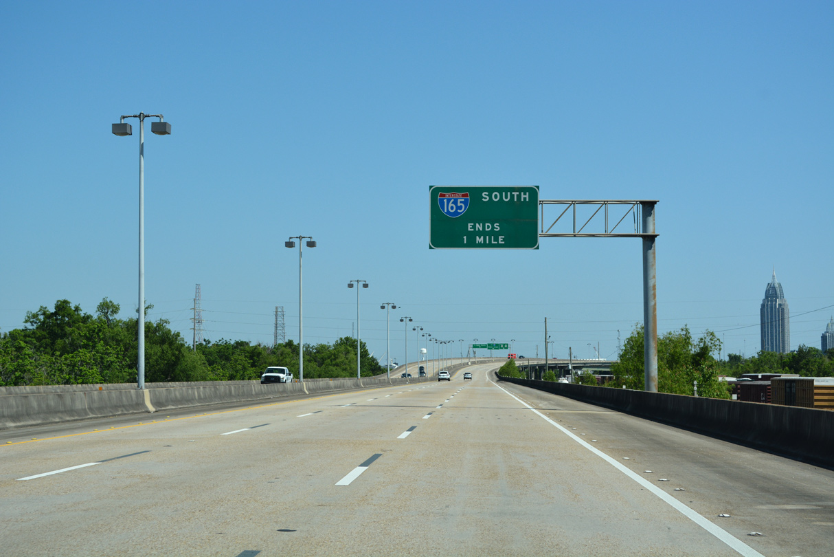 I-165/US 90 south at Water St - Mobile, AL