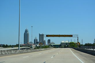 I-165/US 90 south at Water St - Mobile, AL