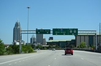 I-165/US 90 south at Water St - Mobile, AL