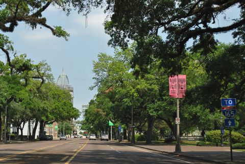 US 98 / Government St east - Mobile, AL