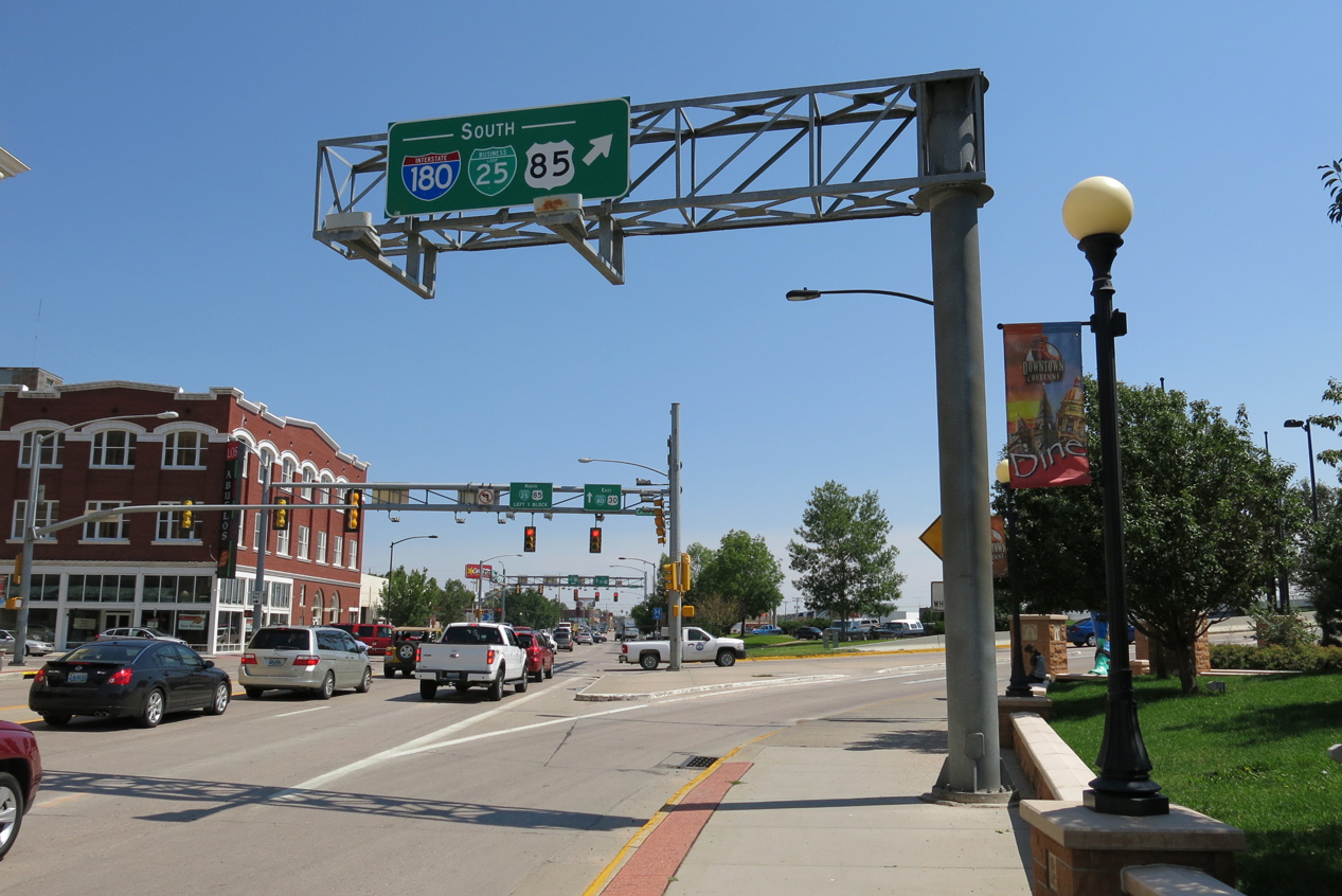 BL I-80/US 30 east at I-180/BL I-25/US 85-87 Business - Cheyenne, WY