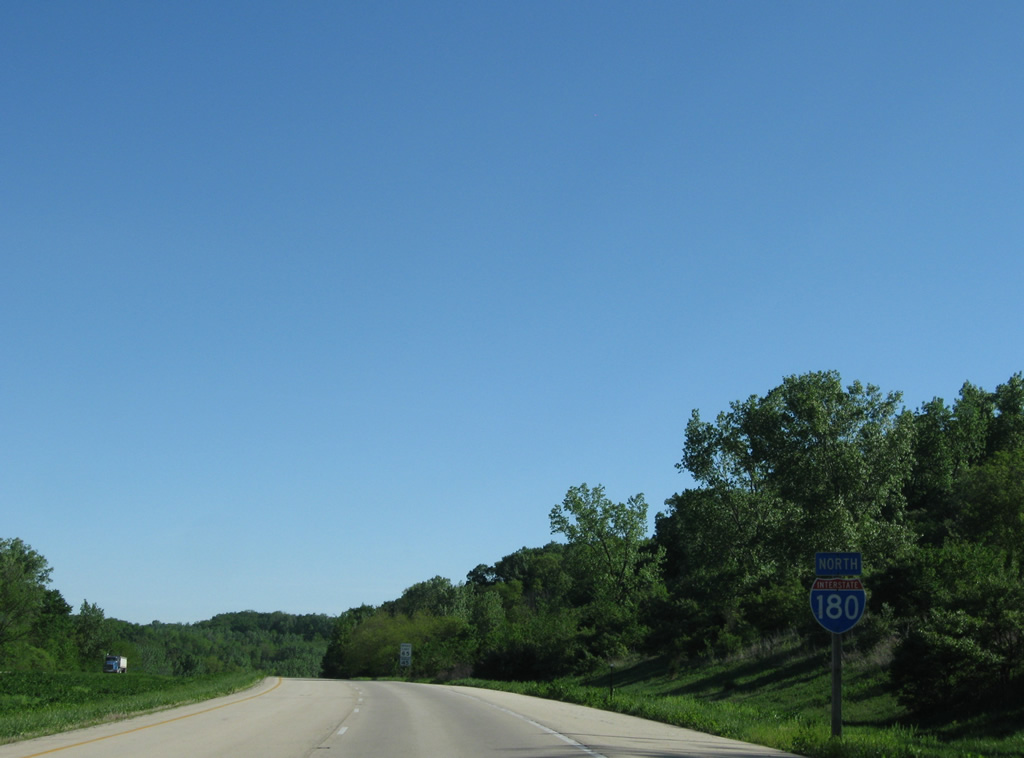 I-180 north at IL 26 - Hennepin