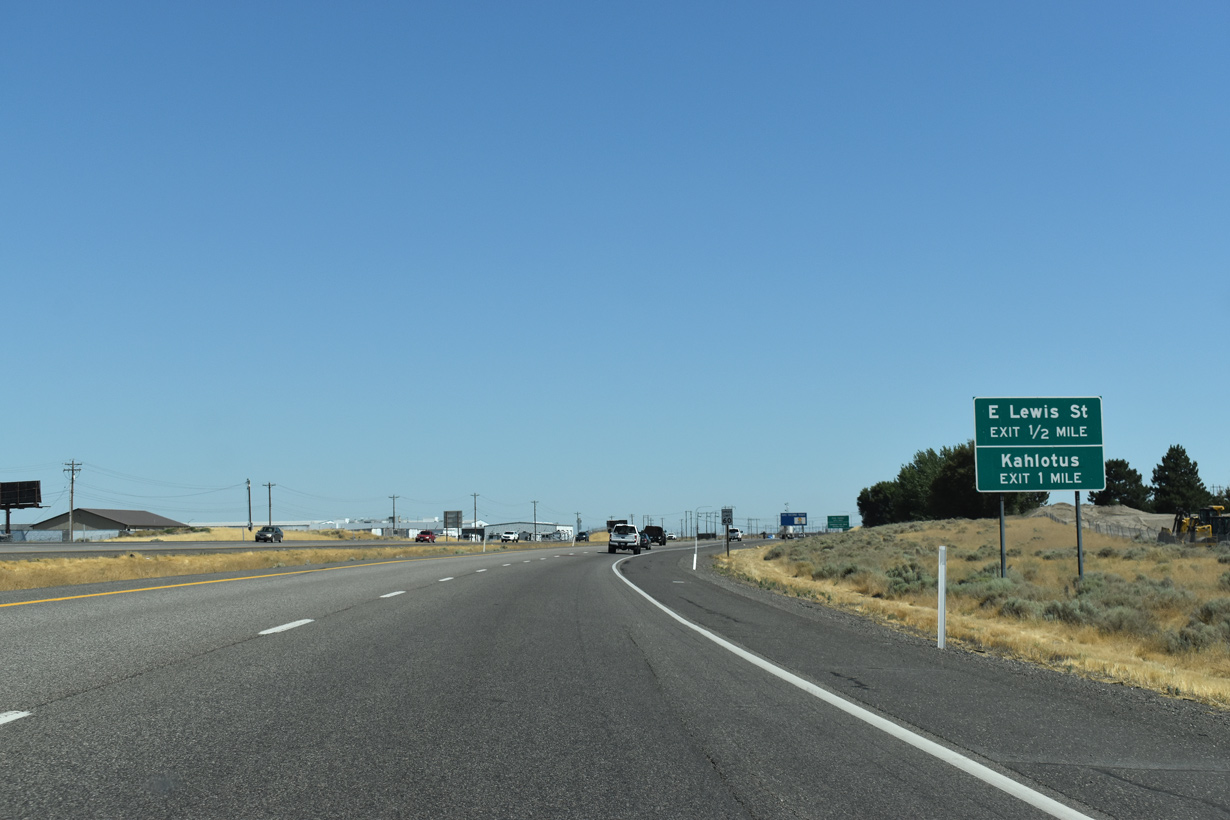 I-182/US 12 a half mile ahead of E Lewis St in Pasco, WA