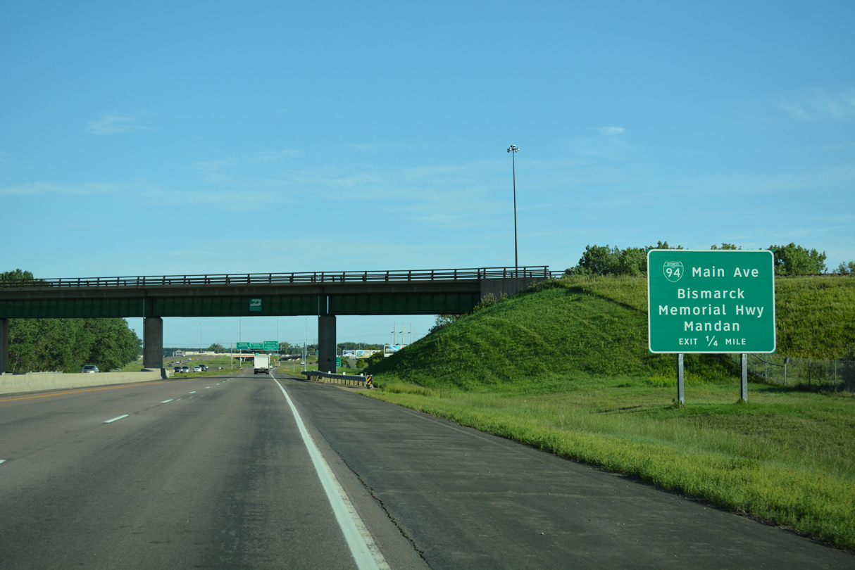 I-194 south at Business Loop I-94/ND 810 - Mandan