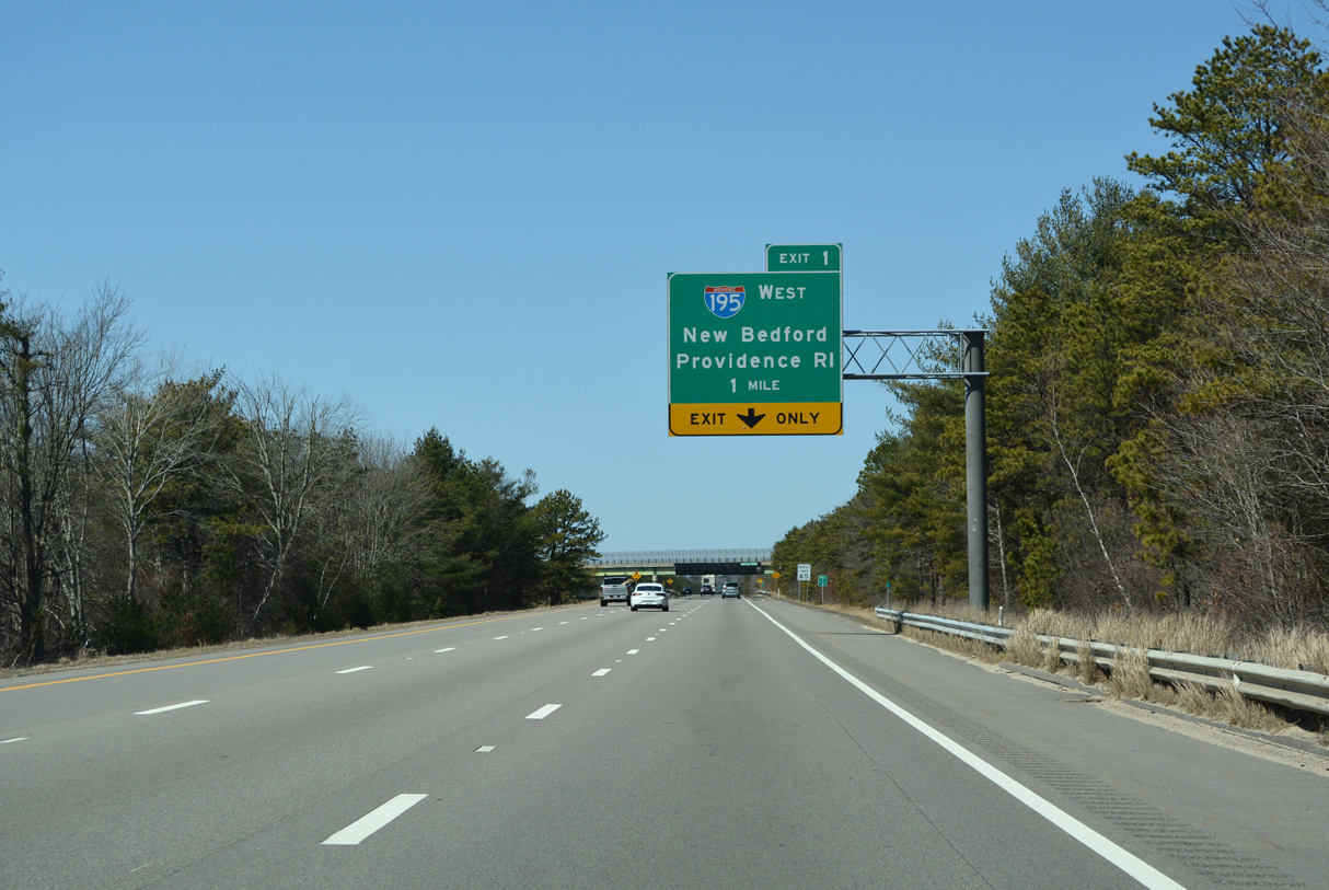 Route 25 west at I-195/495 - Wareham, MA